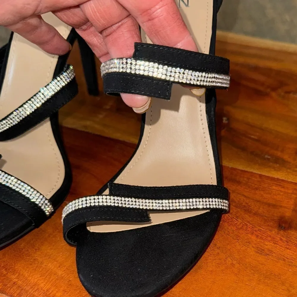 NY&Co black bling strapy stilettos sandals w/zip back nwot sz 9
